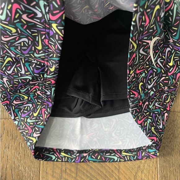 Nike Little Girl Skirt Outfit - Picture 4 of 4